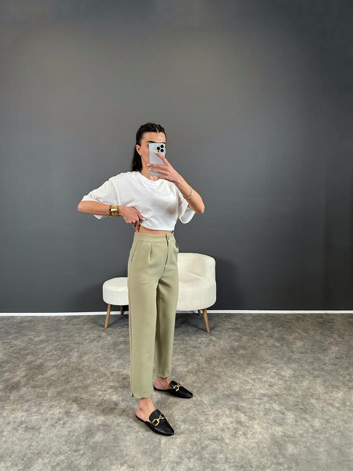 Yeşil Havuç Kesim Kemersiz Pantolon