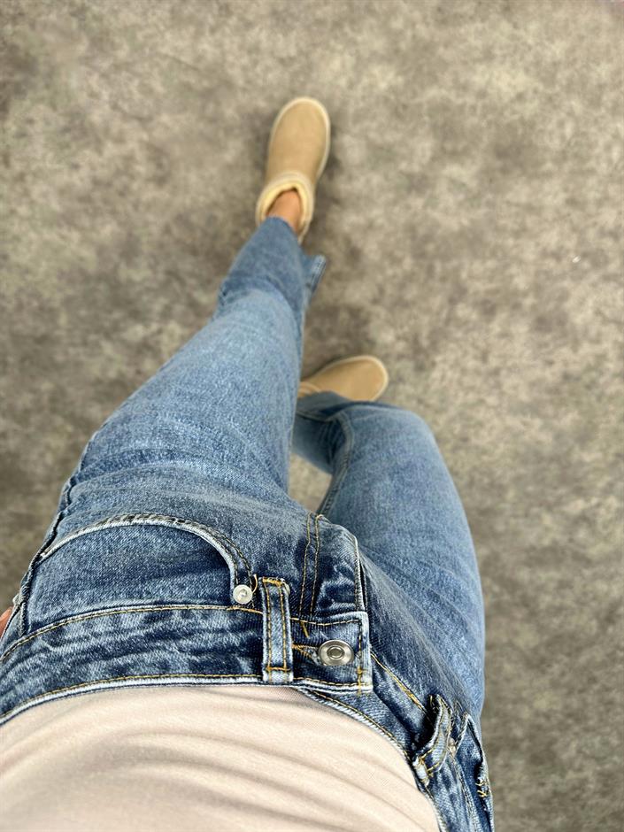 Boon ZR Model Mavi Kesik Paça Jean