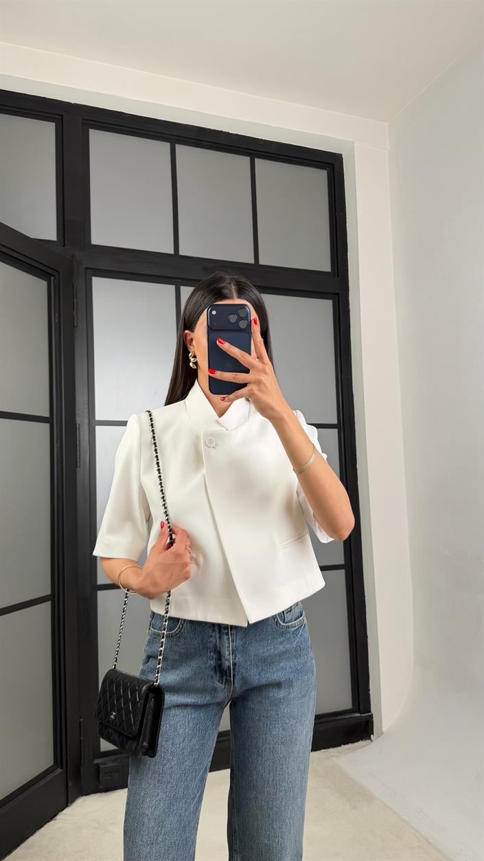 Beyaz Kısa Kollu Crop Ceket GAUS-01561