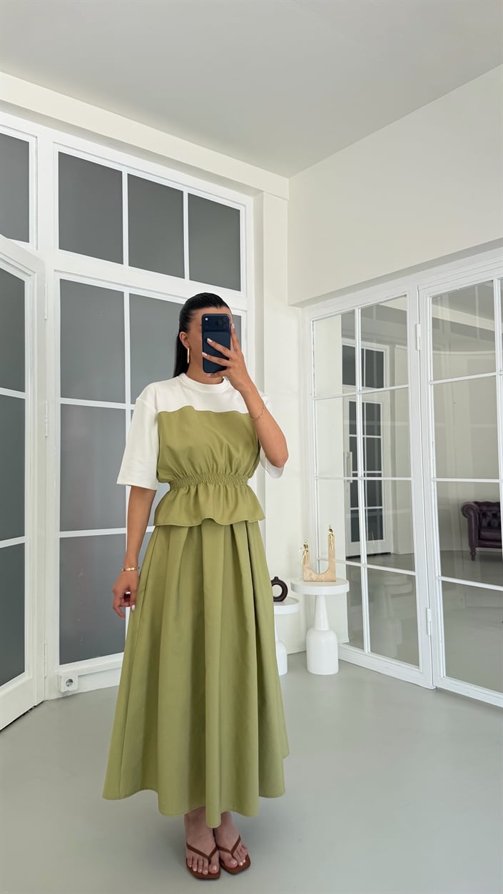 Yeşil TWST Model Beli Lastikli Bluz Etek İkili Takım GAUS-01768