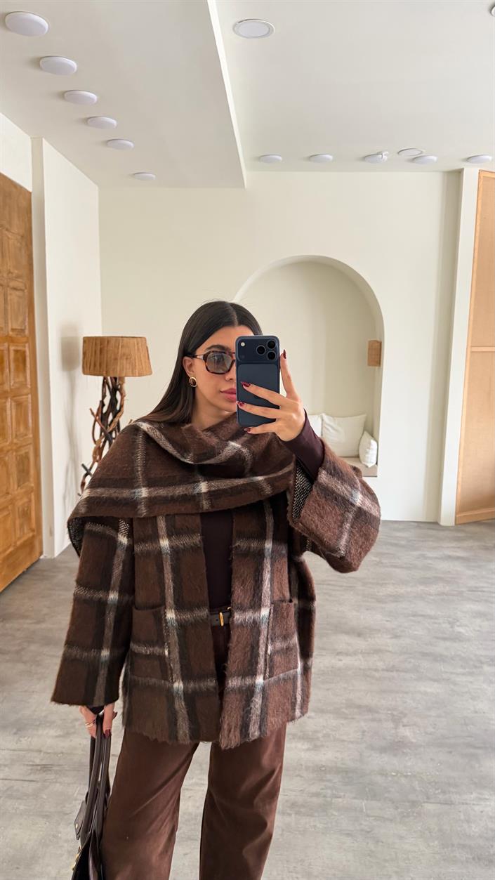 Kahve Şal Detaylı Kareli Cepli Hırka GAUS-00779