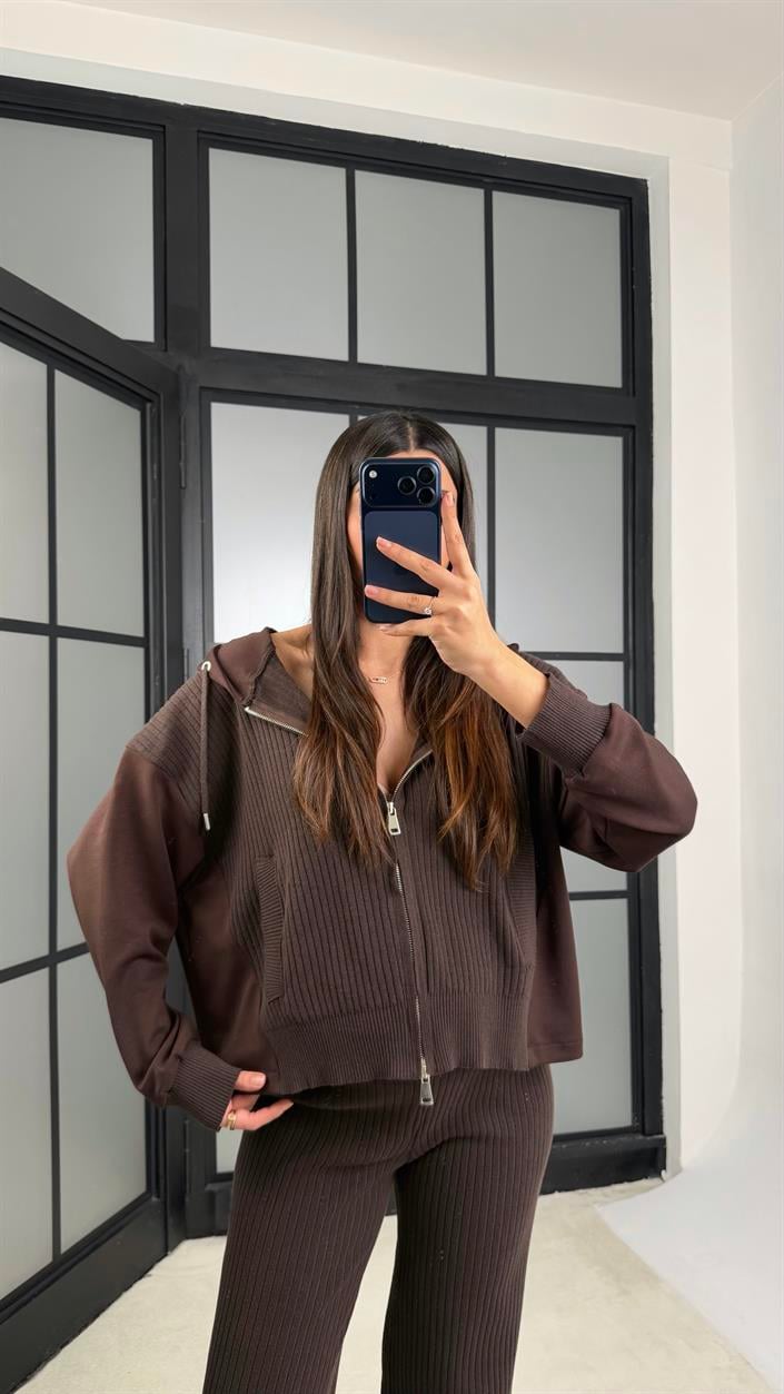 Acı Kahve Kapüşonlu Hırka Beli Lastikli Pantolon İkili Triko Takım GAUS-01184