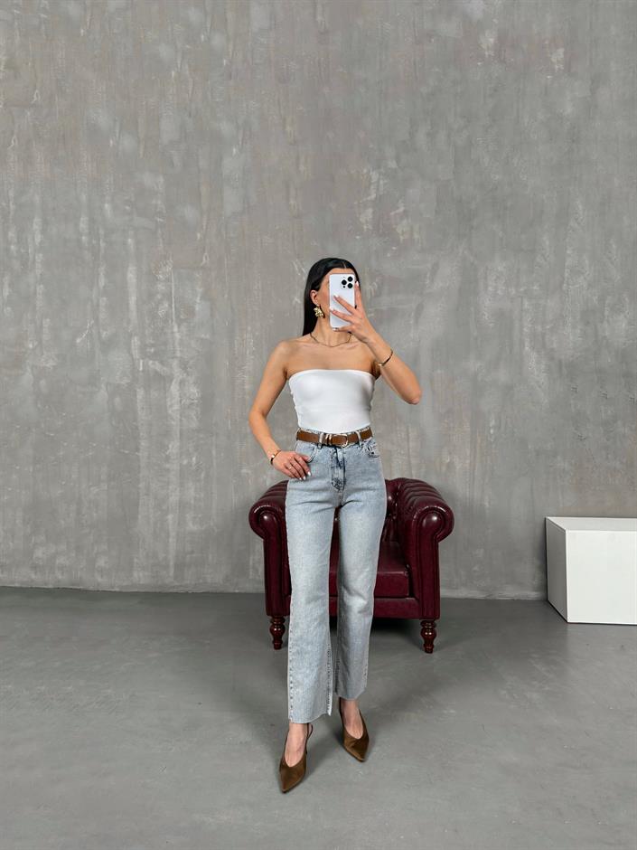 Eris Açık Mavi Kemerli Kesik Paça Jean