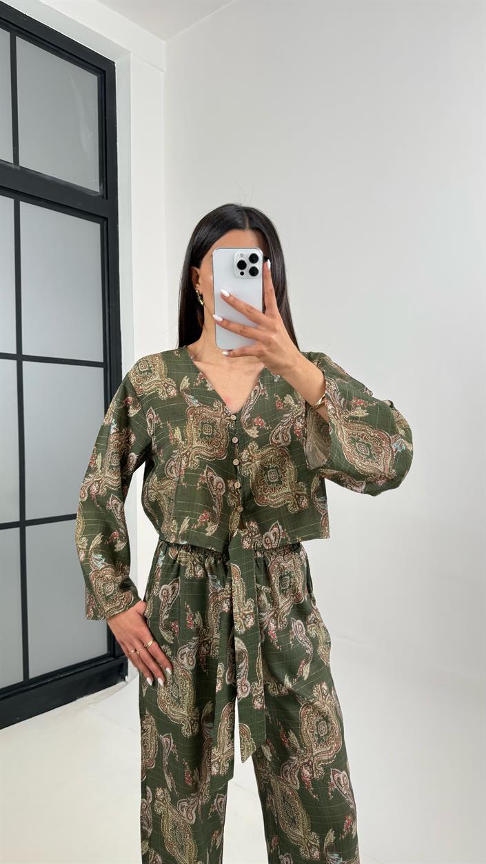Haki V Yaka Önü Düğmeli Üst Beli Lastikli Pantolon Etnik Desen Takım Gaus00362