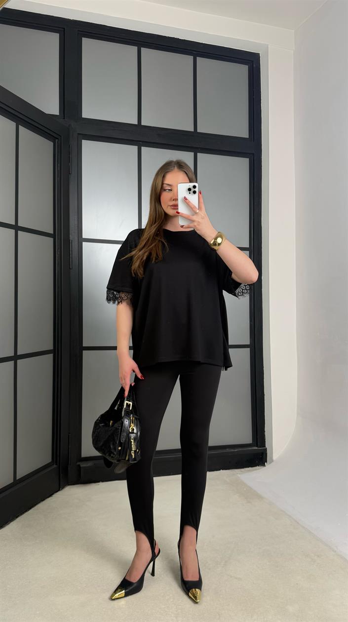 Siyah Sırt Dantel Detaylı Tshirt GAUS-01256