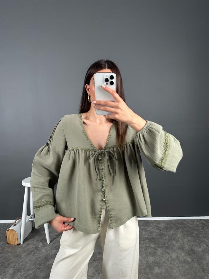 Haki Müslin İnci Detaylı Bluz 