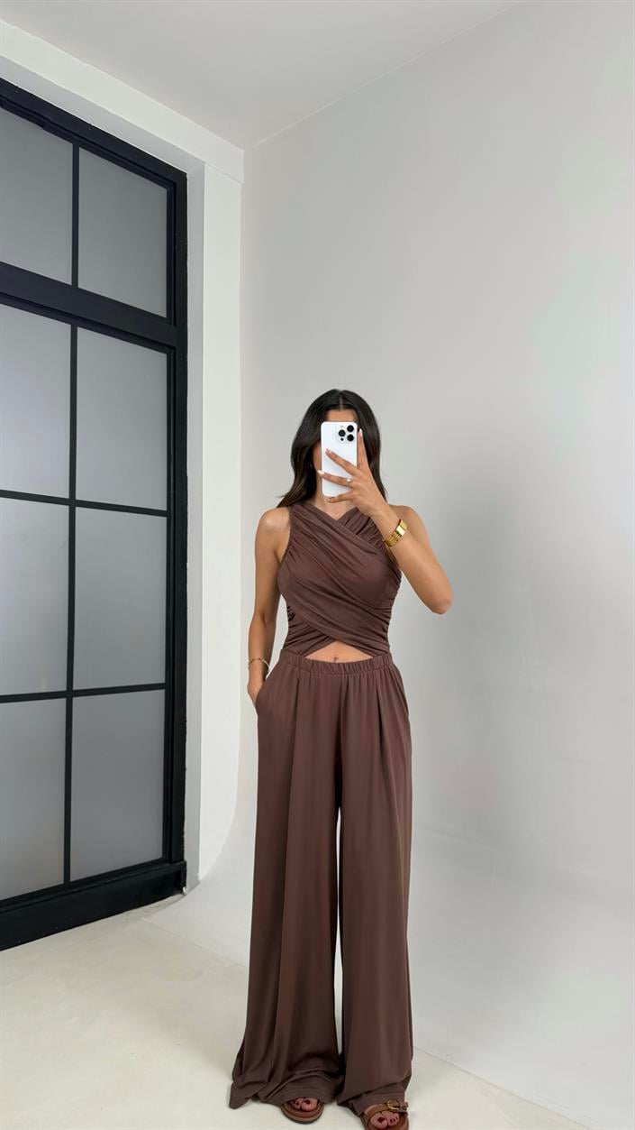 Kahve Oys Muadil Dekolteli Beli Lastikli Cepli Modal Kumaş Tulum Gaus00648