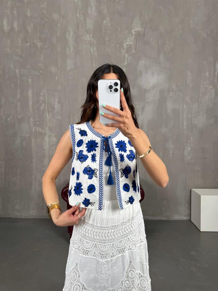 Beyaz Mavi Çiçek İşlemeli Pamuk Karışımlı Premium Yelek Gaus00230
