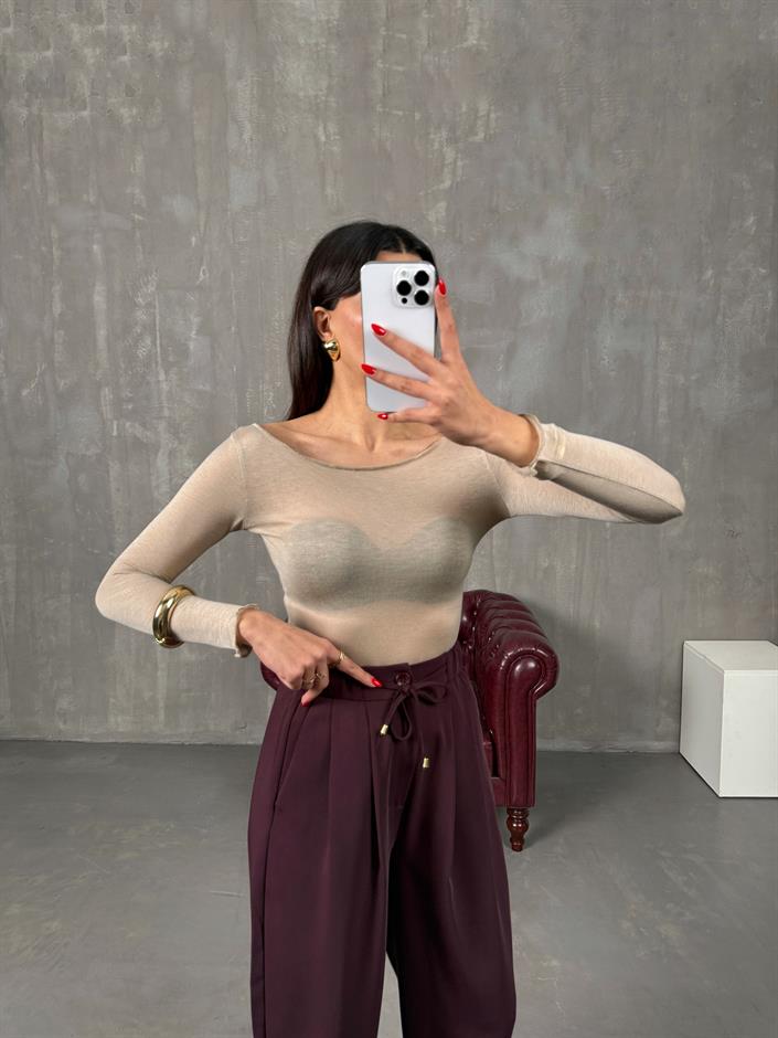 سيمون بلوزة شفافة لون مينك بياقة مادونا مكافئ لإم دي