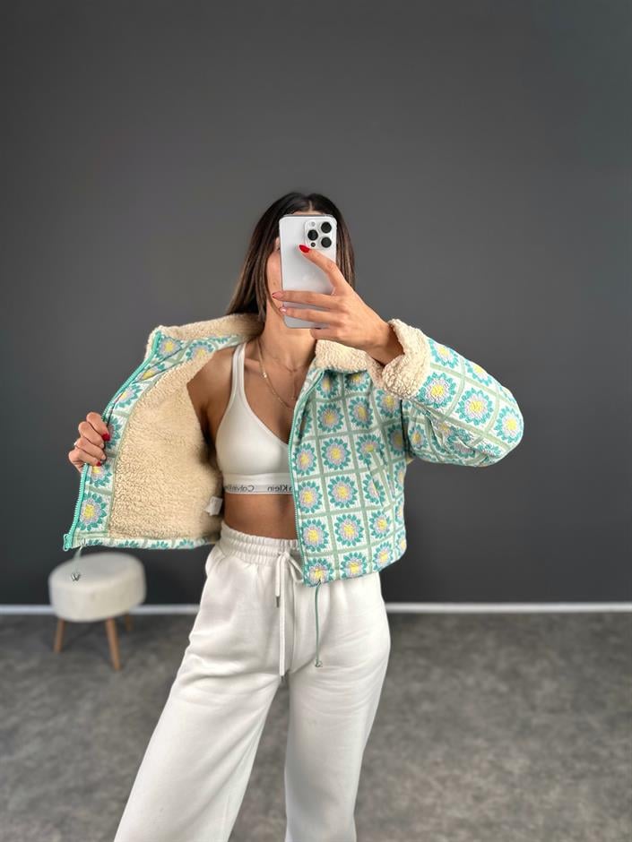 Çiçekli İçi Kürklü Mont