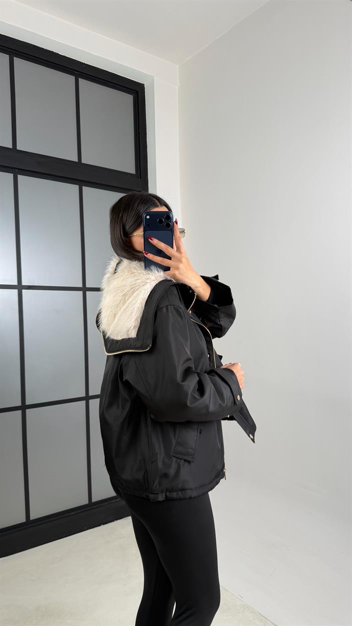 Siyah Kapüşon Kürk Detaylı Astarlı Premium Mont GAUS-00735