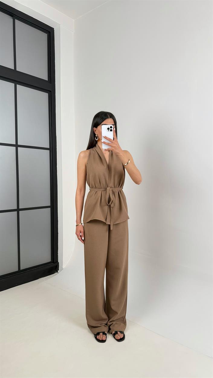 Kahve Önü Bağlamalı Kuşaklı Yelek Beli Lastikli Cepli Pantolon Keten Takım Gaus00410