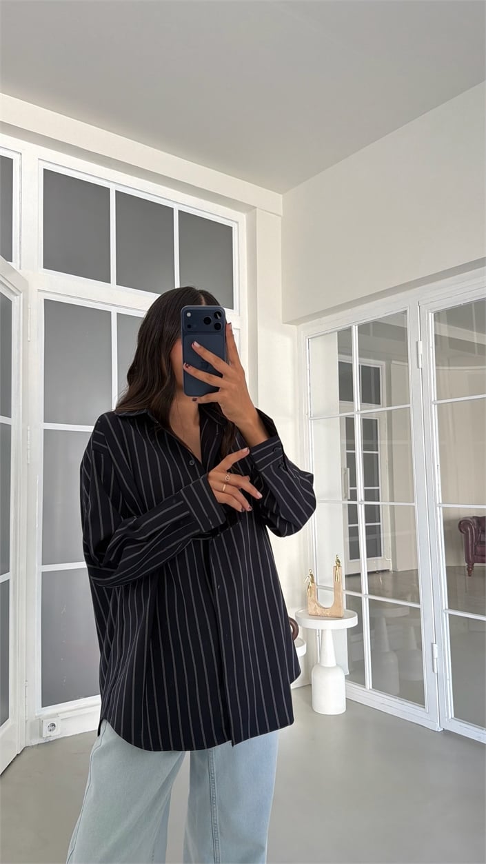Lacivert Çizgili Oversize Gömlek GAUS-01950