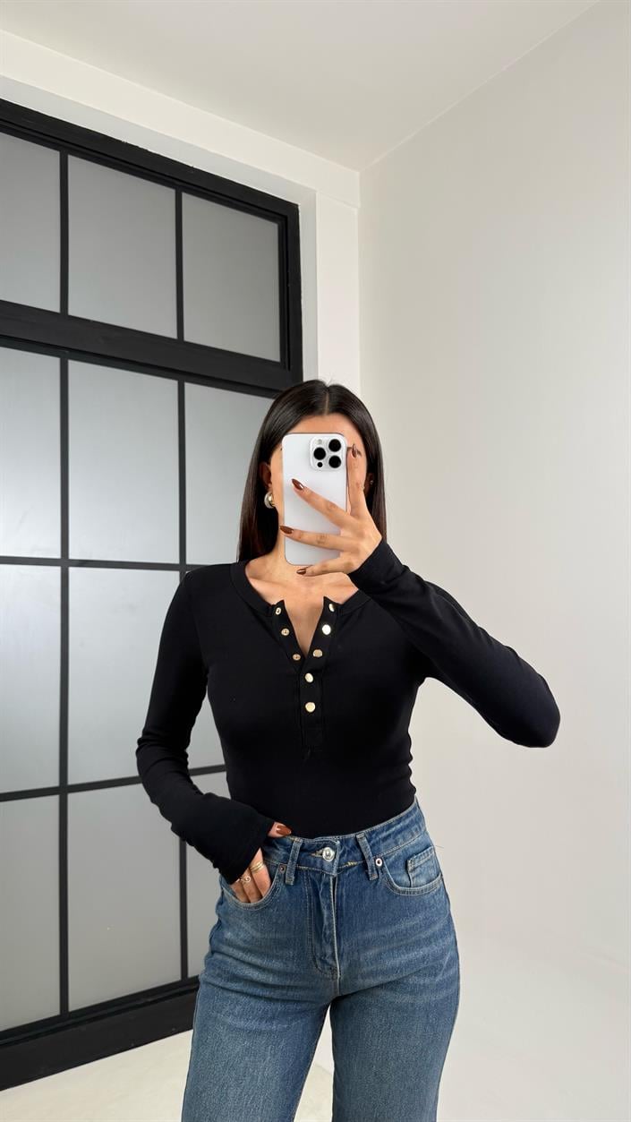 Siyah Uzun Kol Çıtçıt Detaylı Basic Bluz GAUS-00179