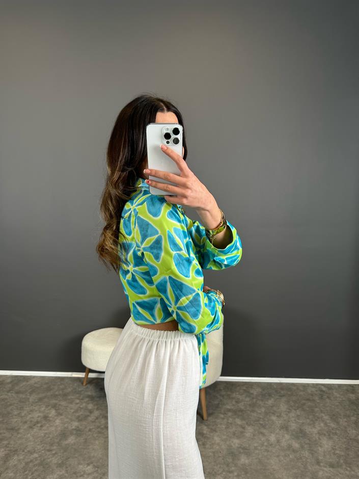 Yeşil İthal Yumuşak Saten Bağlamalı Bluz 