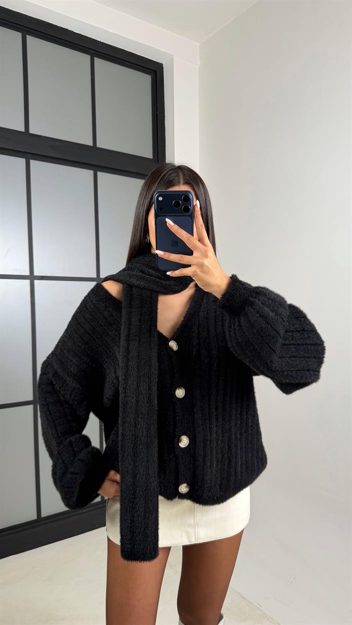 Siyah Şal Detaylı Yumuşak Dokulu Triko Hırka GAUS-00650