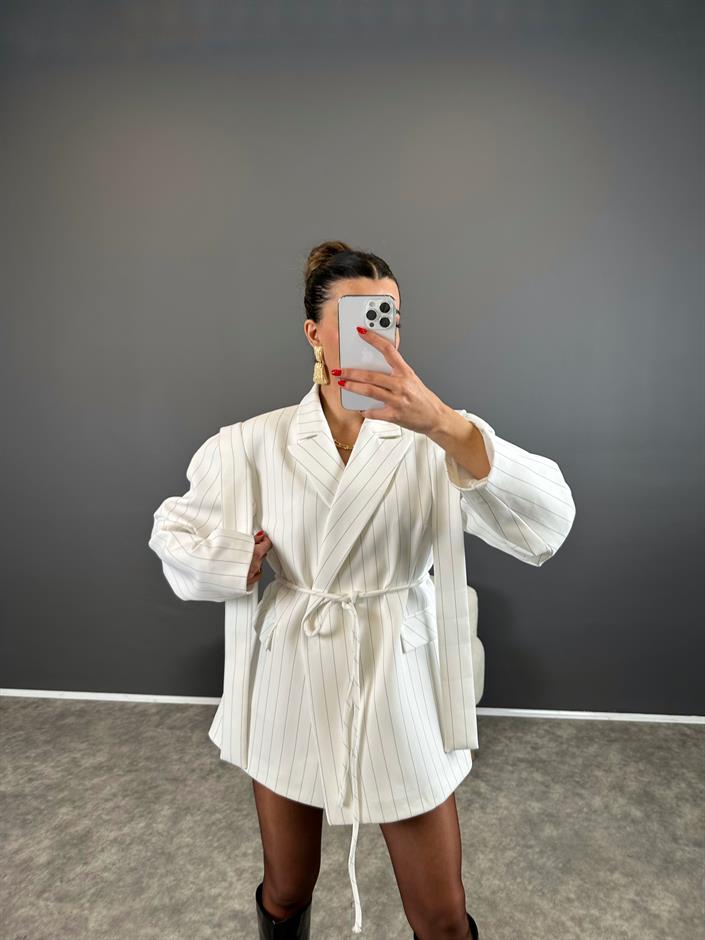 Anis Premium Beyaz Çizgili Bağlamalı Astarlı Blazer Ceket