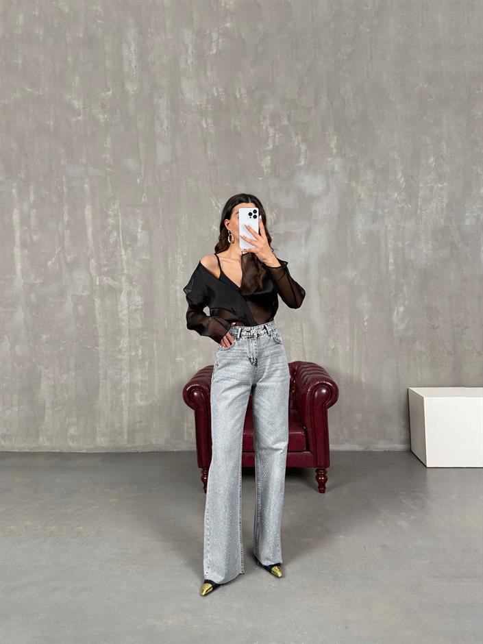 Reya Gri Taşlı Kesik Paça Jean