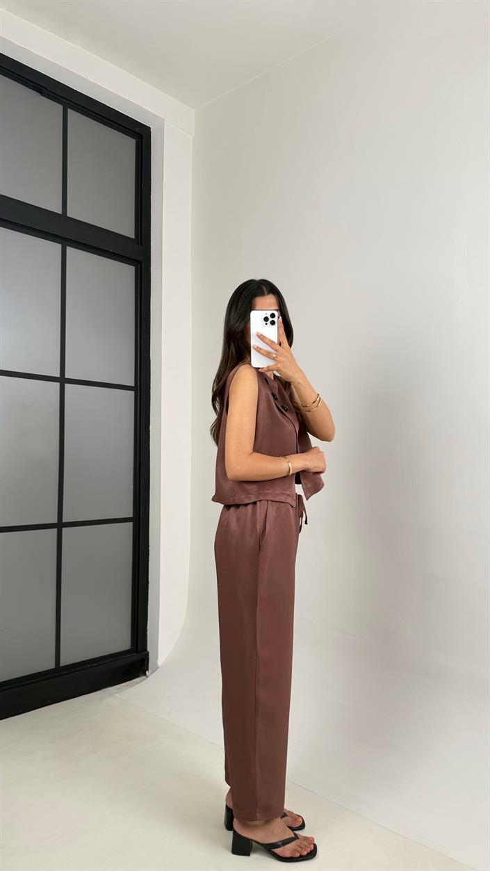 Mürdüm Parlak Çapraz Düğme Detaylı Asimetrik Bluz Beli Lastikli Pantolon İkili Takım Gaus00569