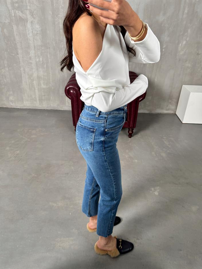 Benet Orta Mavi ZR Kesik Paça Likralı Mom Jean