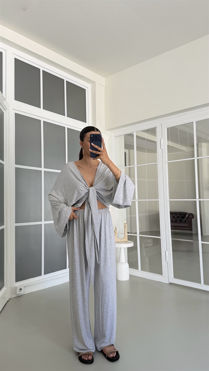 Gri Bağlama Detaylı Bluz Beli Lastikli Pantolon Likralı Takım GAUS-01732