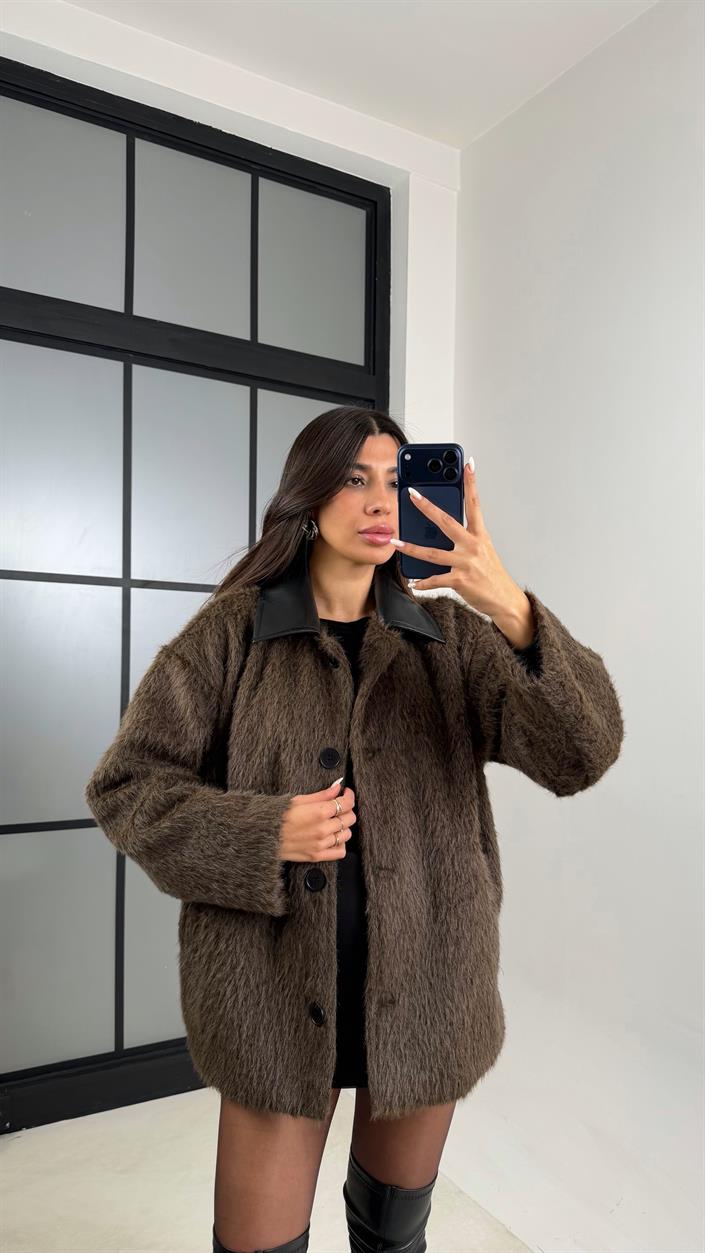 Acı Kahve Deri Yaka Detaylı Astarlı Peluş Ceket GAUS-00595