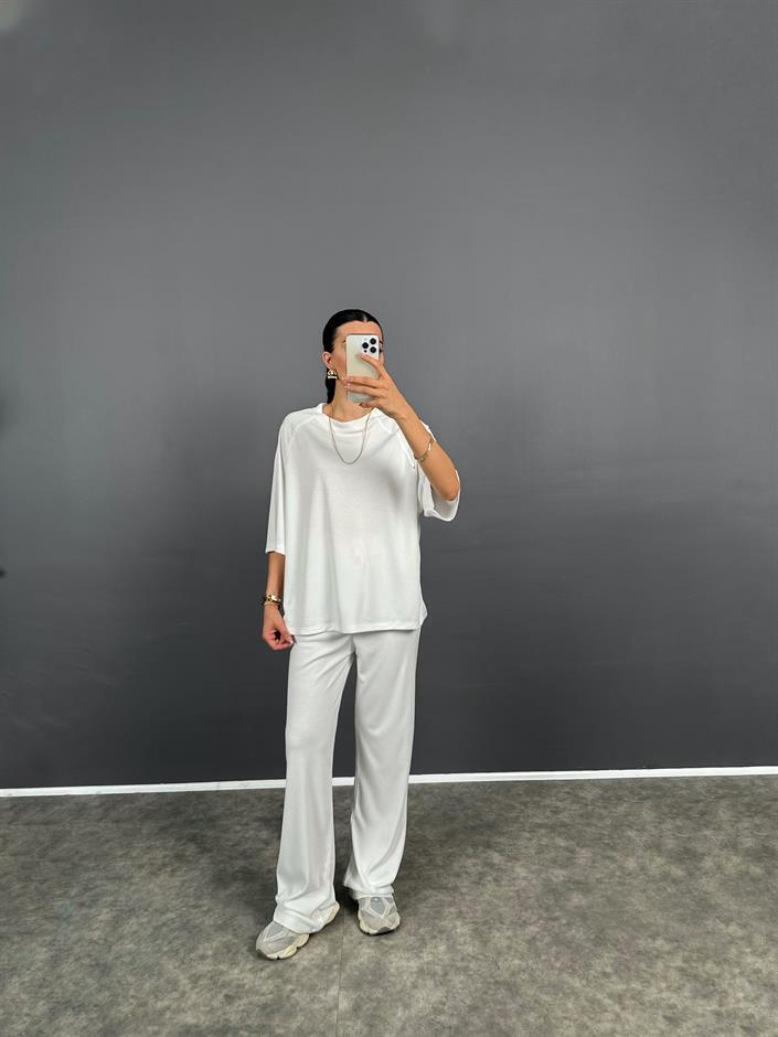 Beyaz Premium Oversize Tshirt Pantolon İkili Takım 