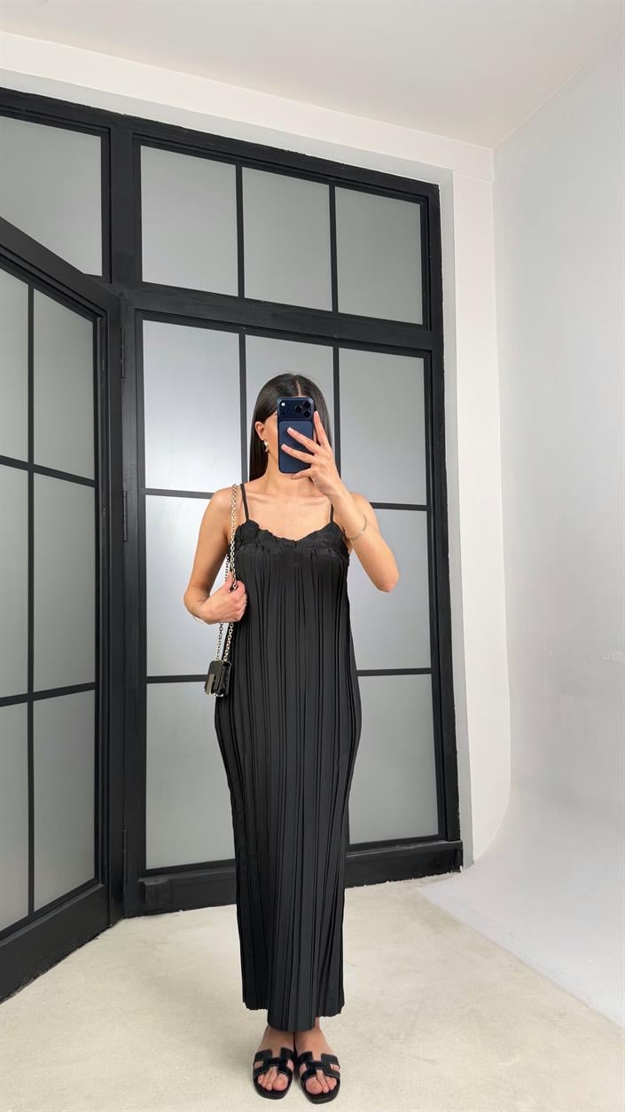 Siyah Ayarlanabilir Askılı Piliseli ZR Model Elbise GAUS-01375
