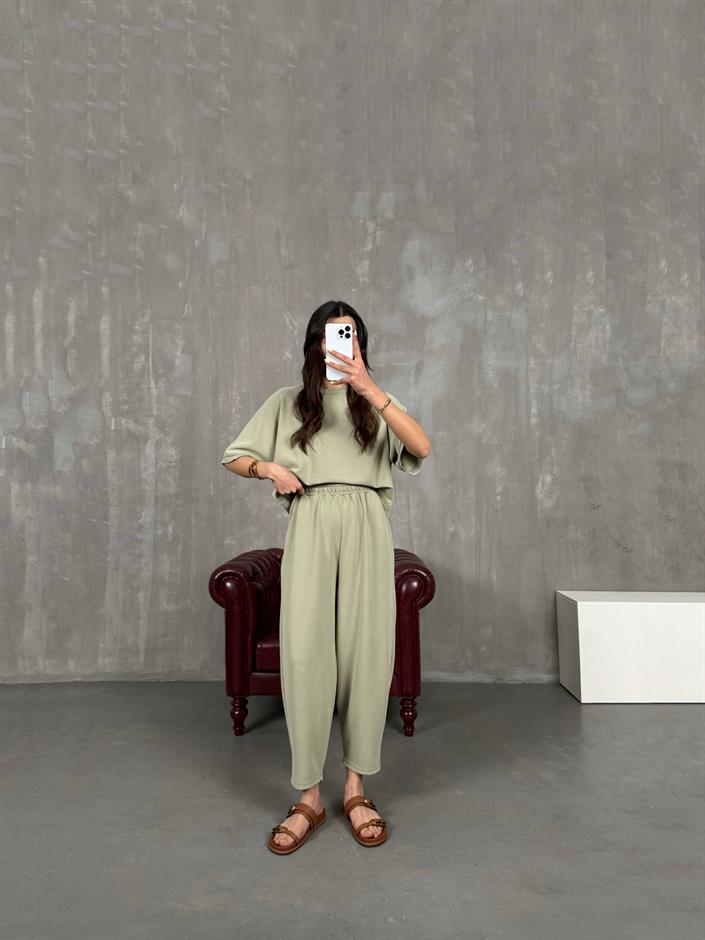 Yeşil Bisiklet Yaka Tshirt Pantolon Basic Yıkamalı Modal Takım Gaus00143