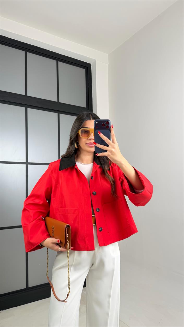 Kırmızı Düğmeli Astarlı Cepli Ceket GAUS-00913