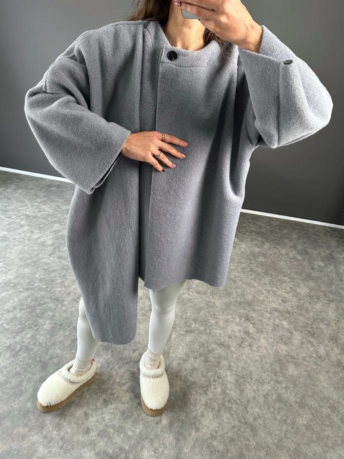 Almina Gri Atkılı Kaban 