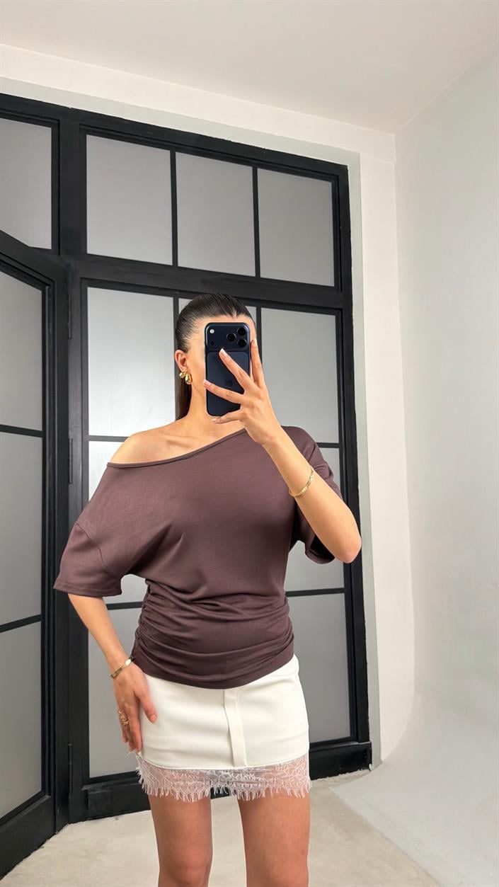 Kahve Yan Drape Detaylı Basic Bluz GAUS-01317