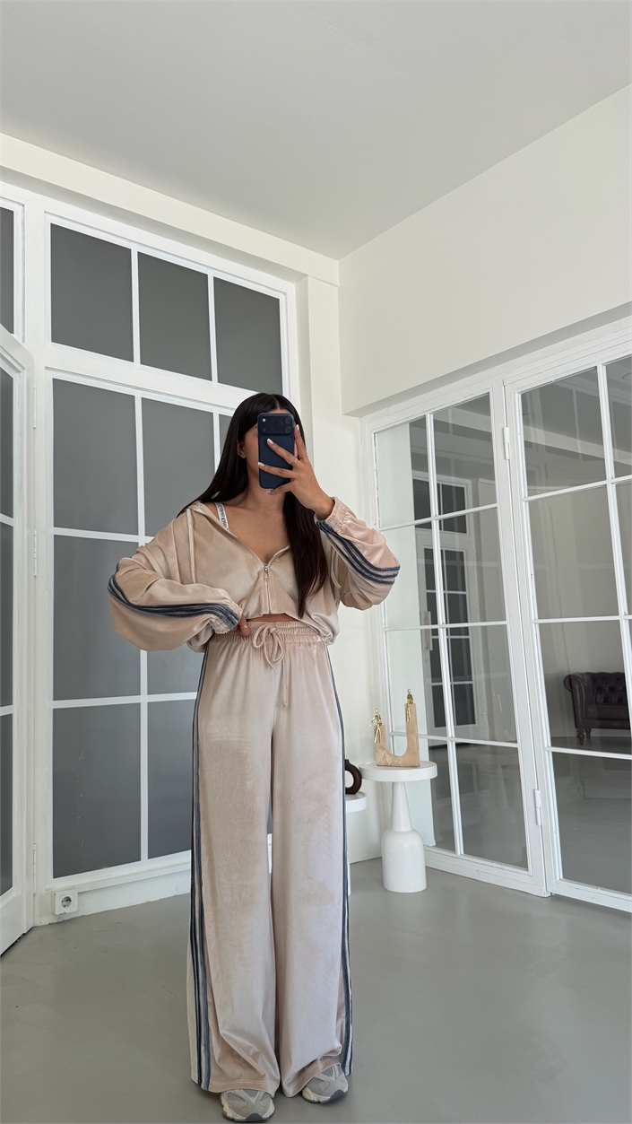 Taş Şerit Detaylı Hırka Beli Lastikli Pantolon İkili Kadife Takım GAUS-02197