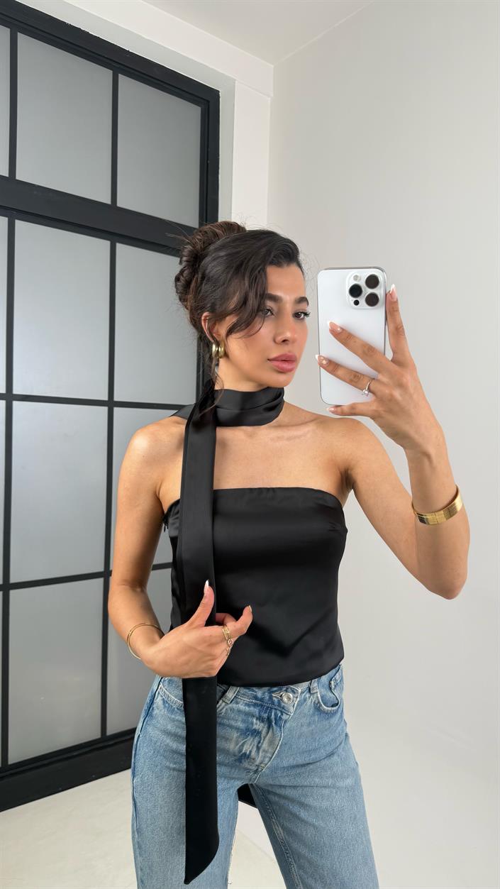 Siyah Boyun Bağlama Detaylı Saten Bluz Gaus00635 