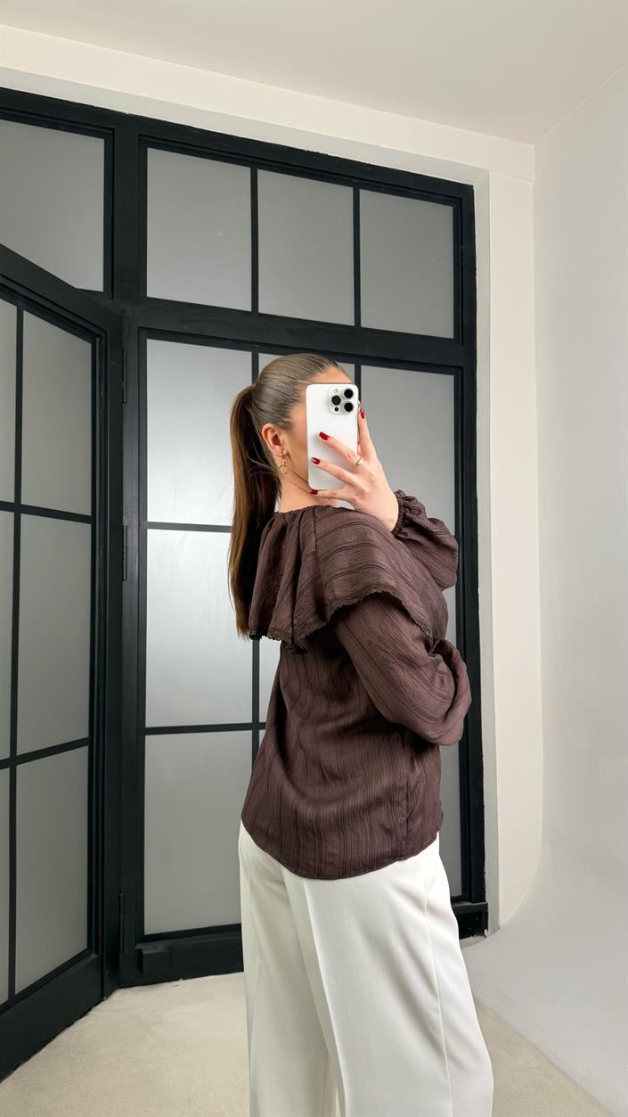 Kahve Bebe Yaka Volanlı Gömlek GAUS-01274