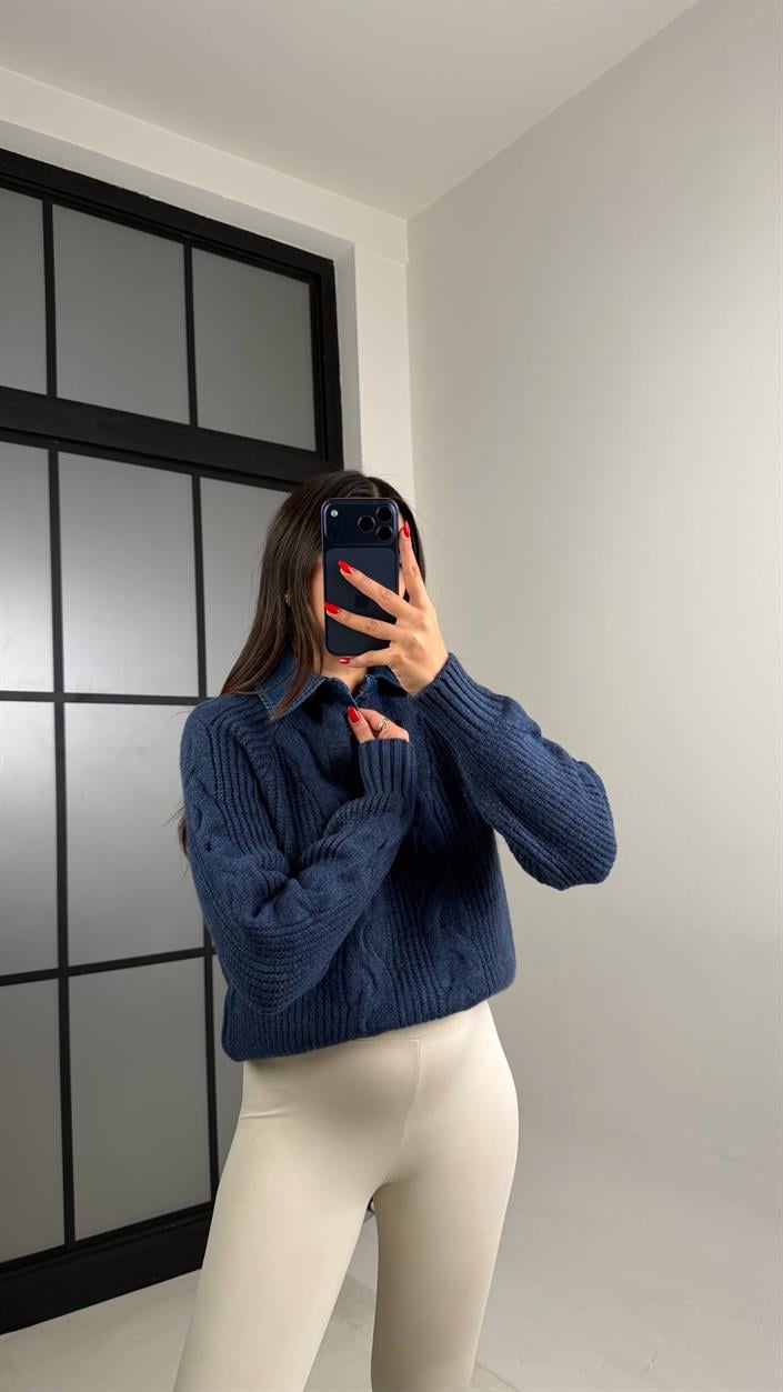 Lacivert Denim Yaka Detaylı Örgü Kazak GAUS-00929