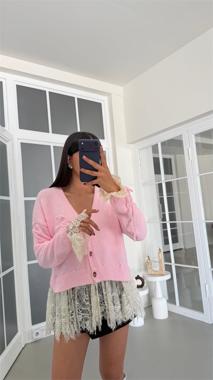 Pembe Dantel Detaylı Triko Hırka GAUS-01944