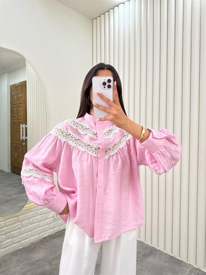 Pembe Önü Düğmeli Dantel Detaylı İthal Gömlek Gaus00317