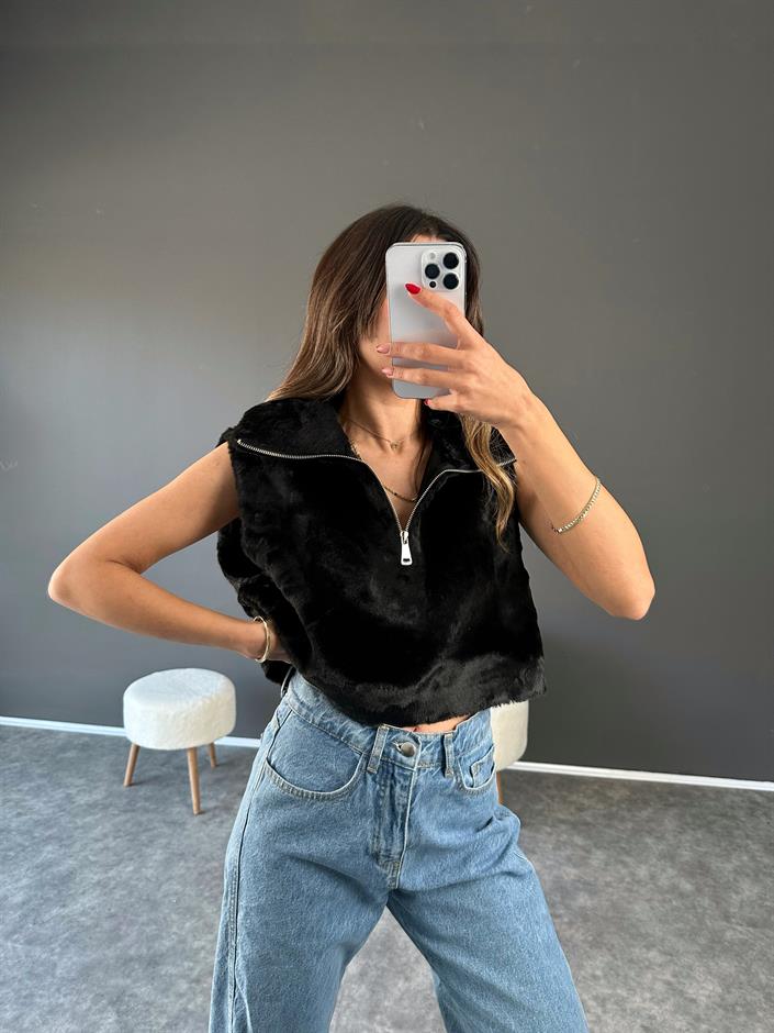 Siyah Fermuarlı Crop Peluş Kürk Süveter