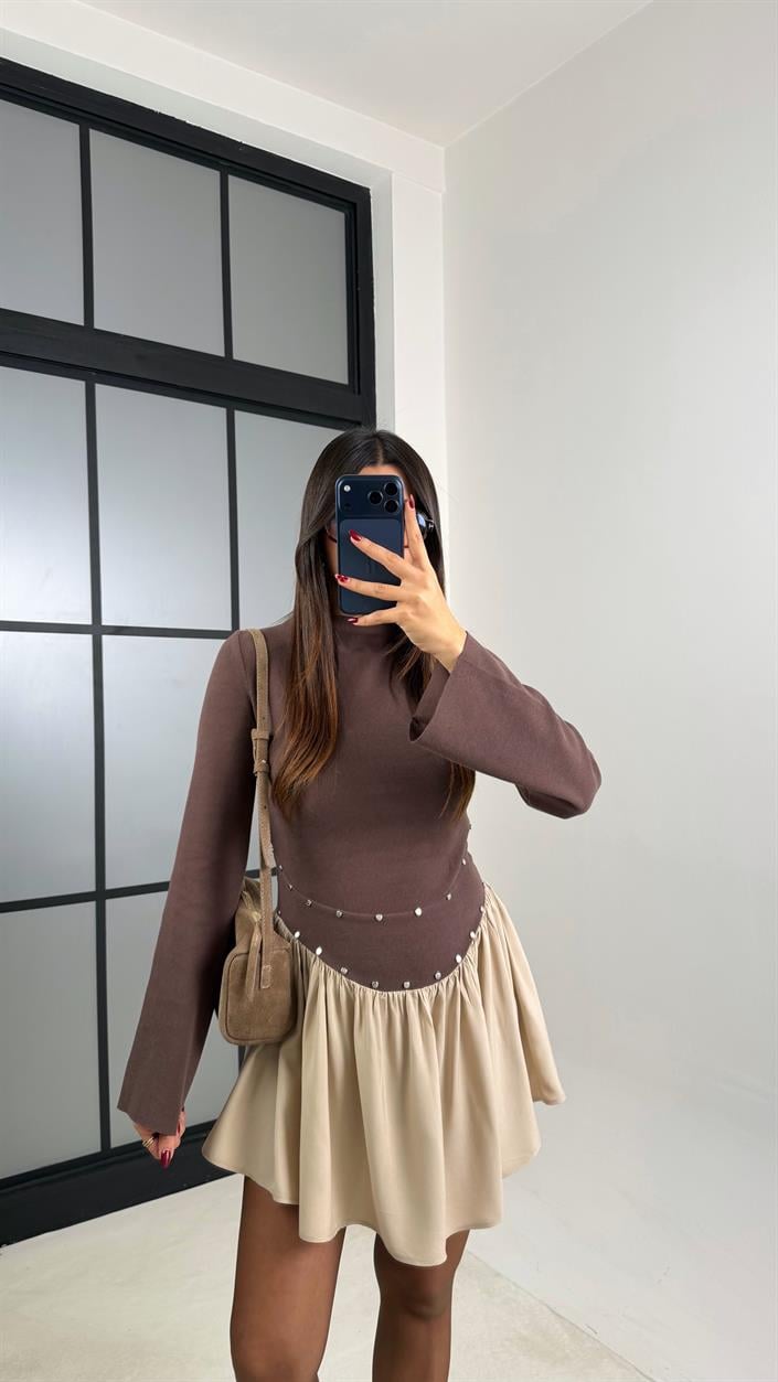 Kahve Zımba Detaylı Pileli Elbise GAUS-00734