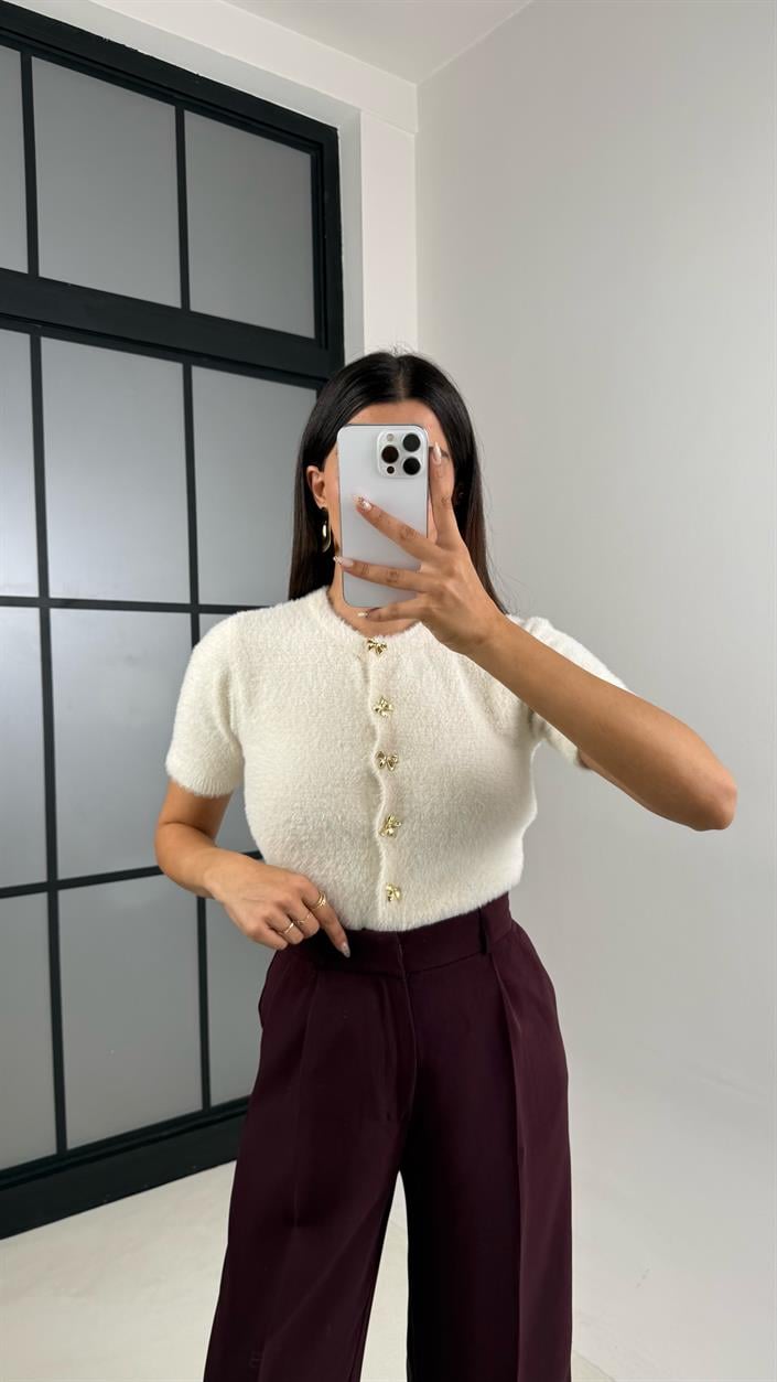 Ekru Fiyonk Düğmeli Yumuşak Dokulu Triko Hırka GAUS-00145