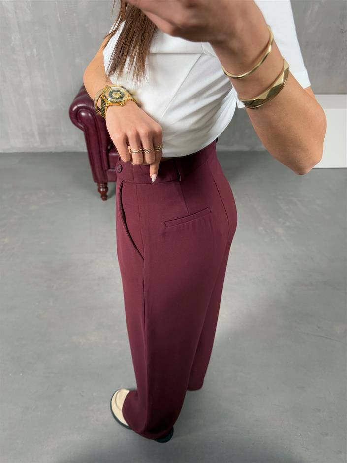 Layra Bordo Yandan Düğme Detaylı Kumaş Pantolon