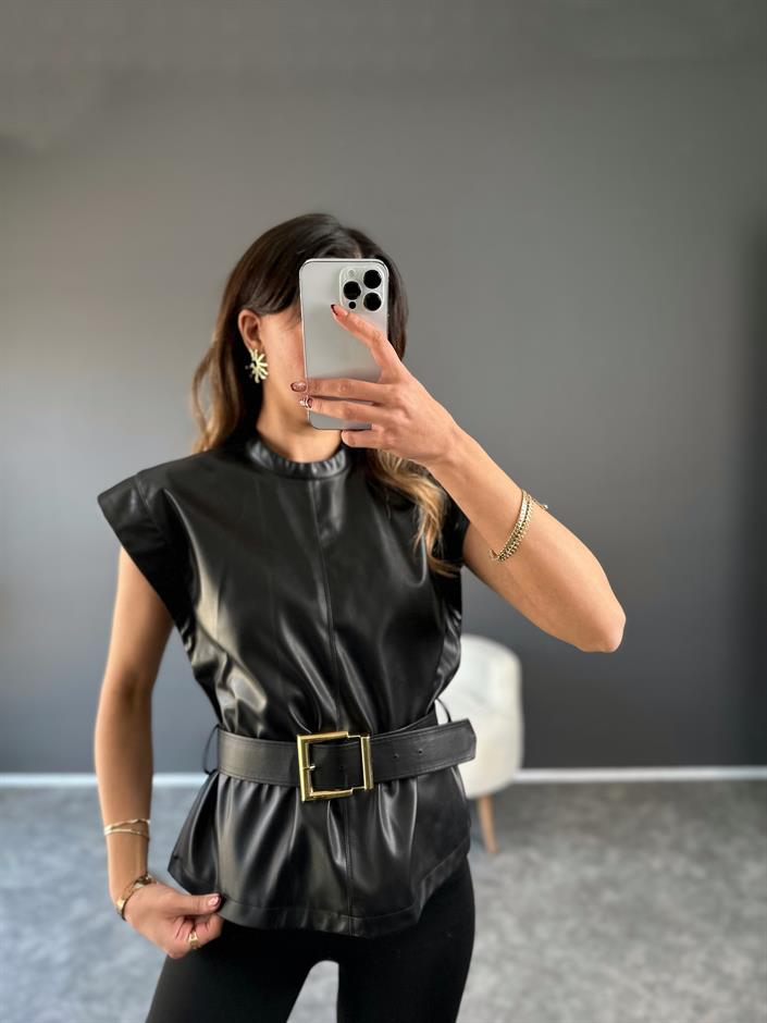 Siyah Balıkçı Yaka Kemerli Deri Bluz