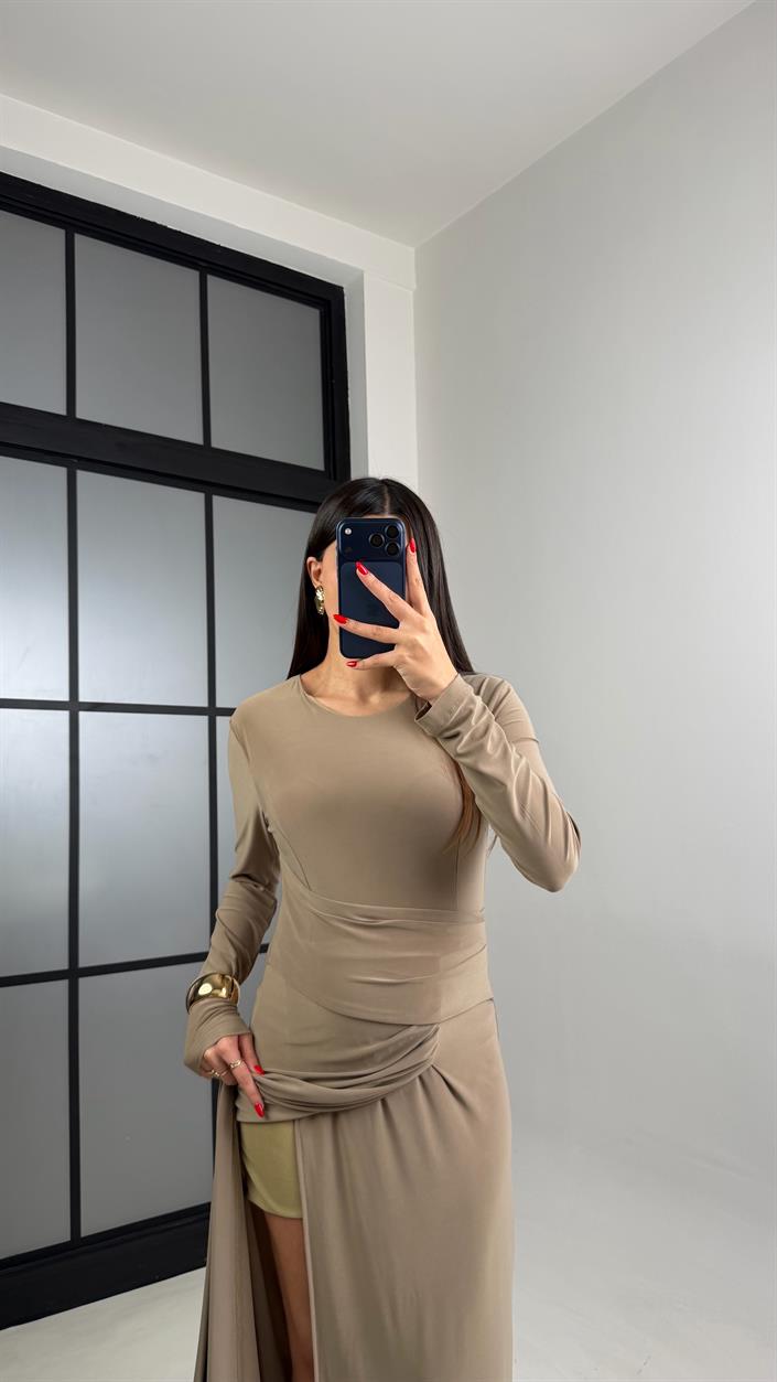 Vizon Yırtmaç Detaylı Astarlı Sandy Kumaş Elbise GAUS-00949