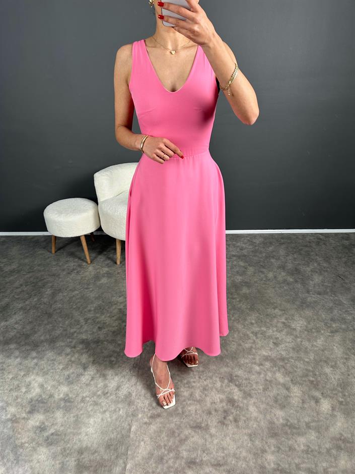 Pembe Kloş V Yaka Basic Uzun Cepli Elbise