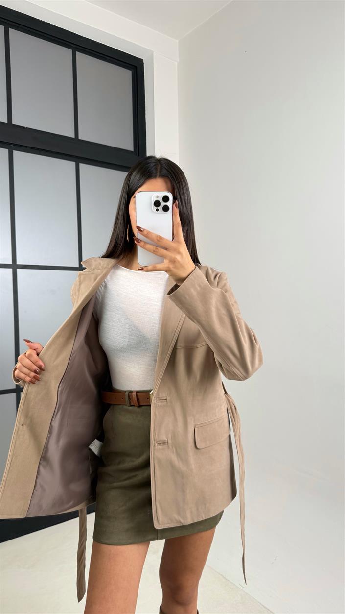 Bej Astarlı Cep Detaylı Kuşaklı Süet Ceket GAUS-00168