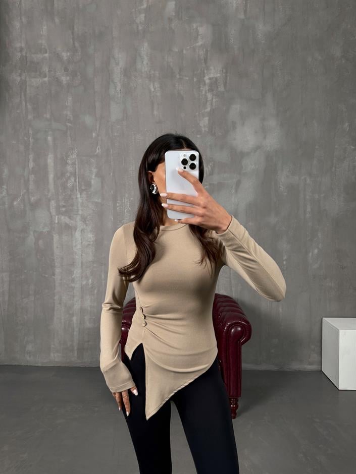 Neva Vizon Düğme Detaylı Bluz