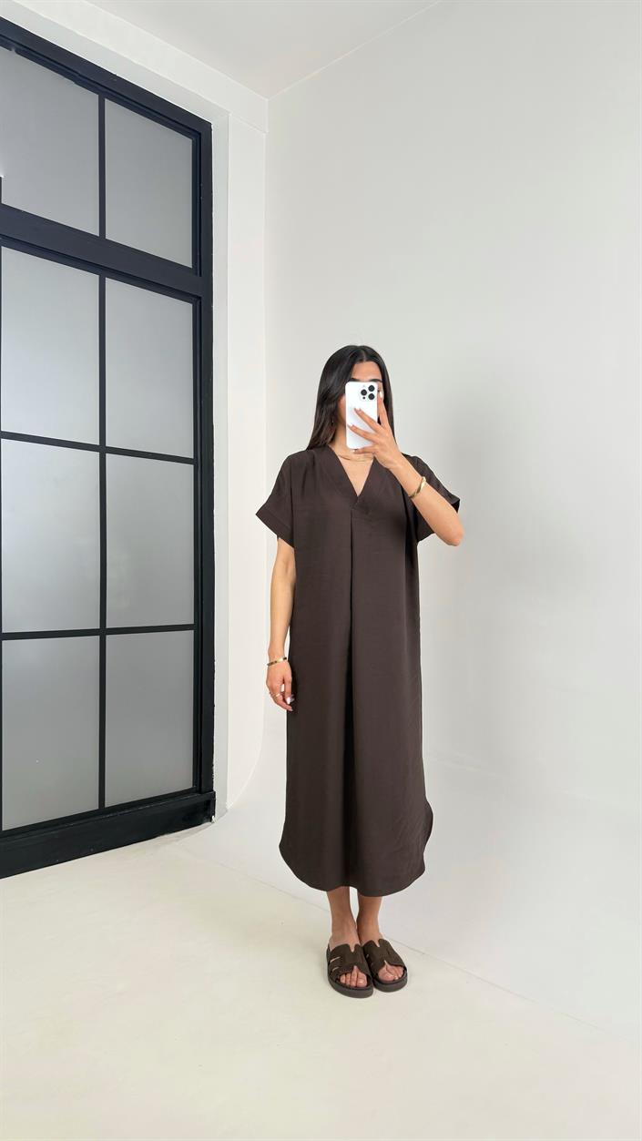 Acı Kahve V Yaka Tensel Kırışık Kumaş Basic Elbise Gaus00442