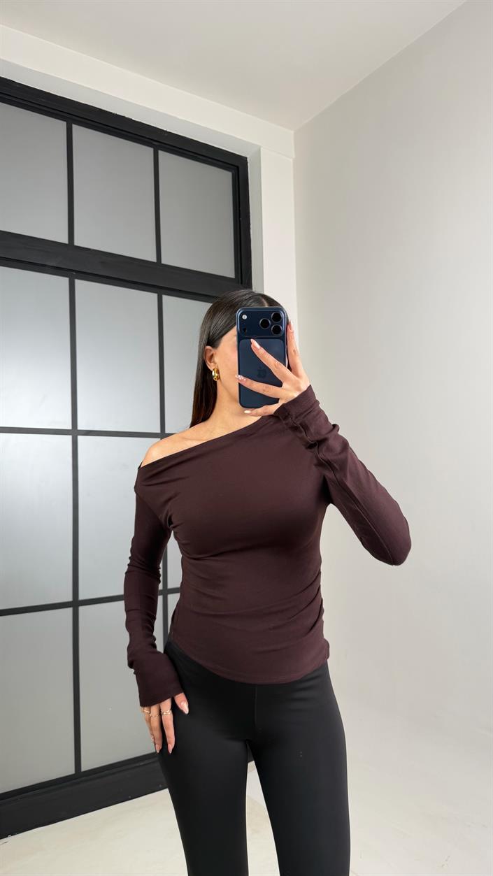 Acı Kahve Kayık Yaka Örme Bluz GAUS-00872