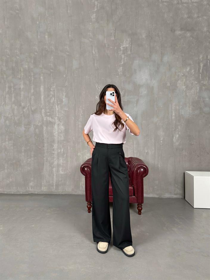 Rigal Siyah Ön Düğme Detaylı Kumaş Pantolon